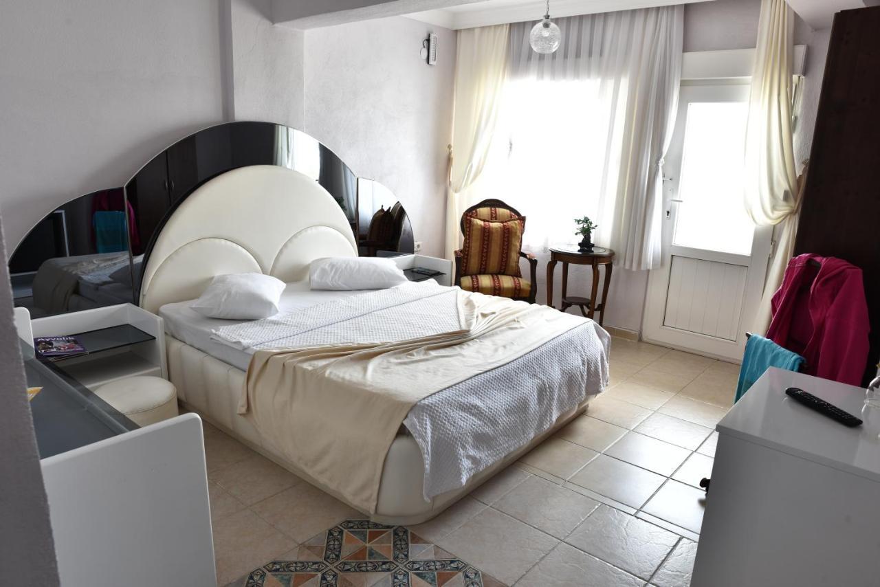 Cunda Asiyan Otel Айвалик Екстер'єр фото