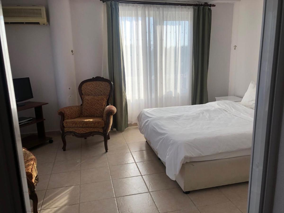 Cunda Asiyan Otel Айвалик Екстер'єр фото